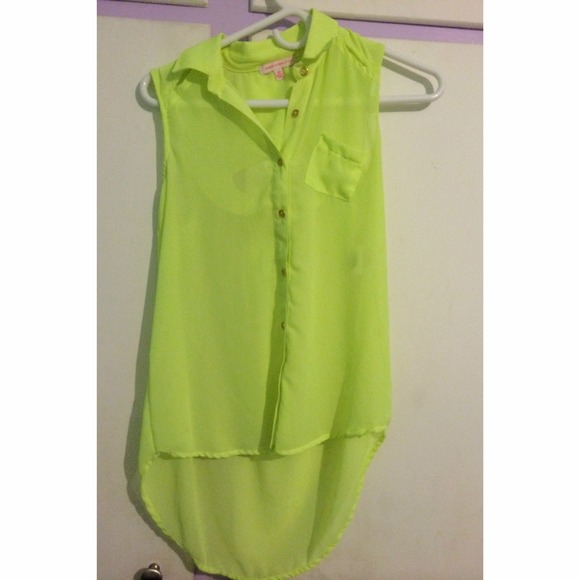 neon yellow high low top with cut out on back - Picture 1 of 2