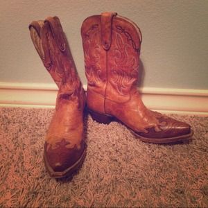 ***SOLD***Tony Llama brown boots!