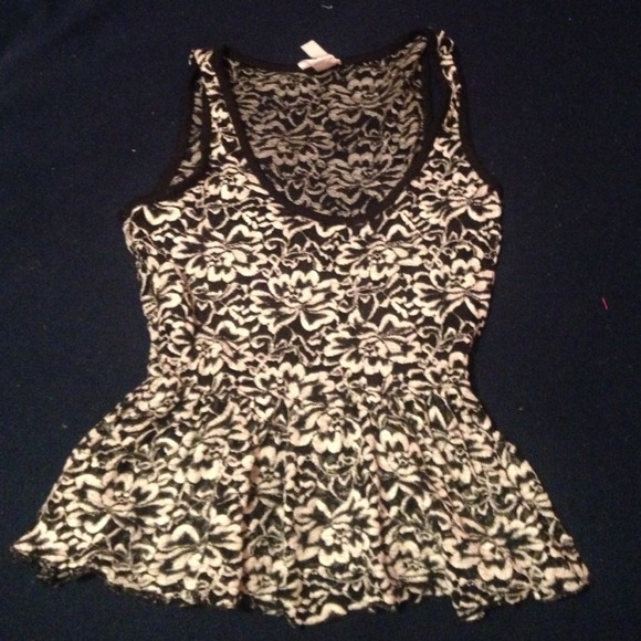 Black and white floral top