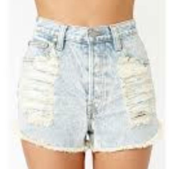 Sz XS MINKPINK Slasher shorts in acid wash