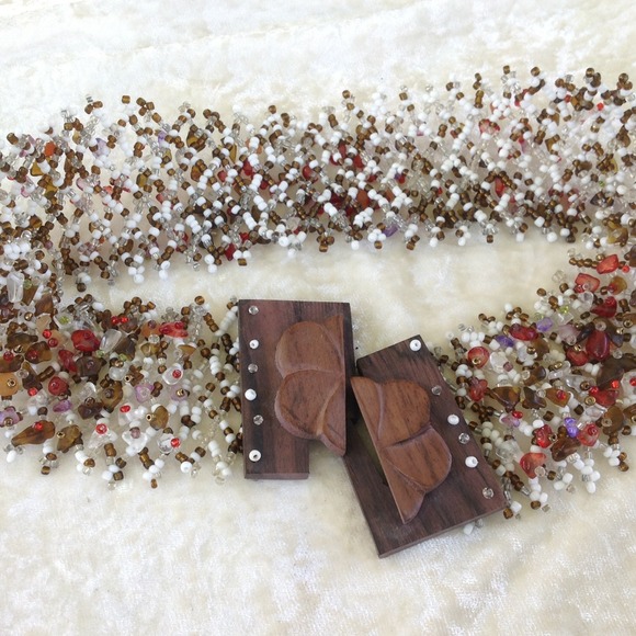 Multilayered beaded belt with sliding belt - Picture 2 of 3