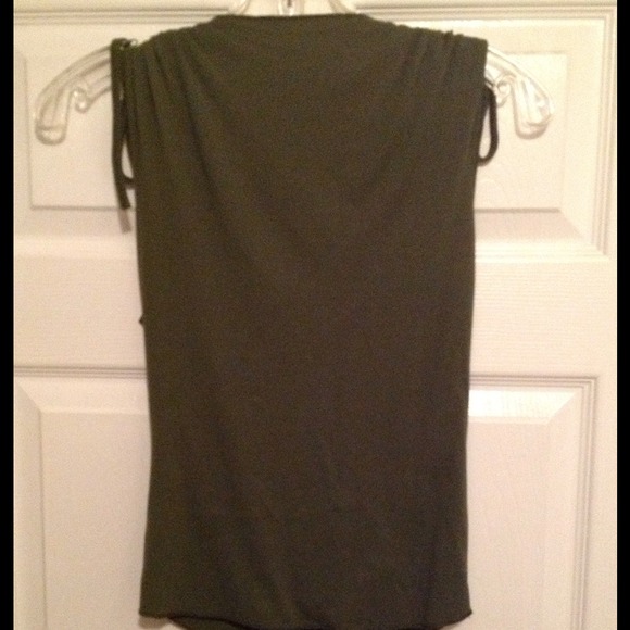 ARMY GREEN NOVELTY TANK - Picture 3 of 3