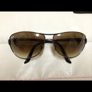 Women's Ray Ban Sunglasses.