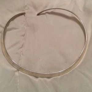 Silver choker