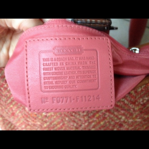 Authentic Coach pink & brown suede shoulder bag - Picture 3 of 4