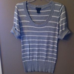 🌟Reduced🌟Striped light weight sweater