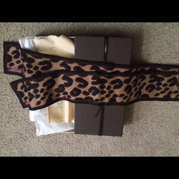 LV leopard bandeau