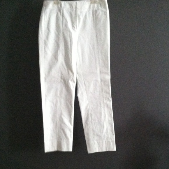 White summer pants never worn with tags