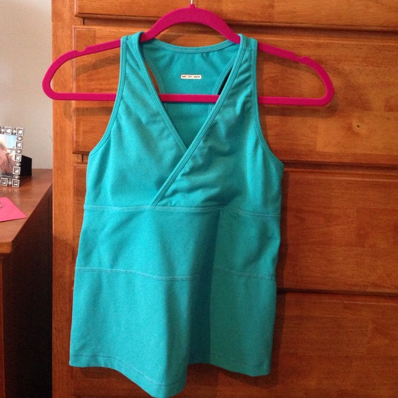 Lululemon racerback workout tank 10