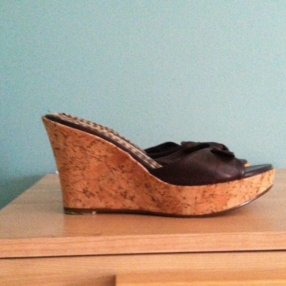 Shoes - Picture 2 of 2