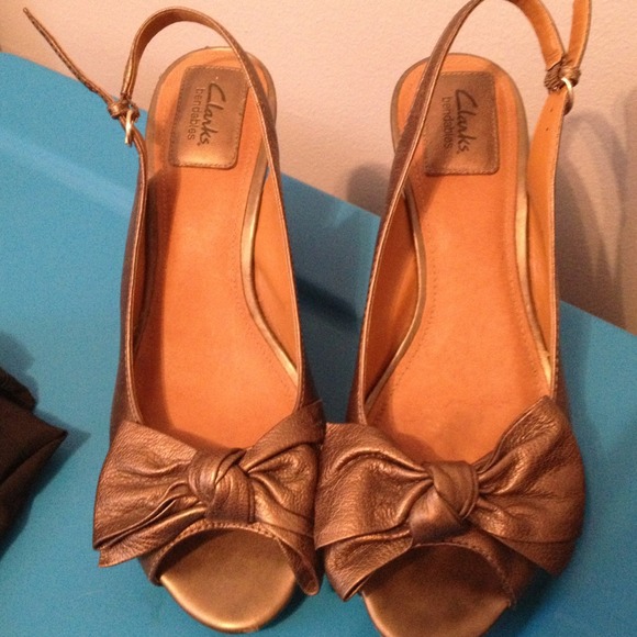 Clark's leather /cork barely worn wedges