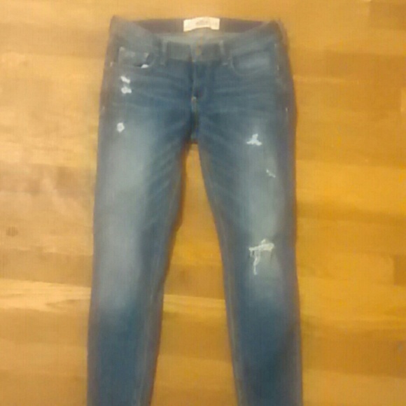 💰Reduced💰Hollister size 3 skinny jean