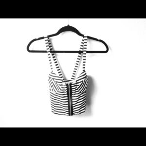 Black and White Stripped Crop Top