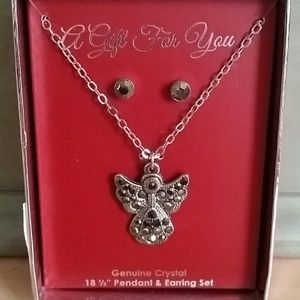 NIB 18 1/2 Genuine Crystal pendant & earring set