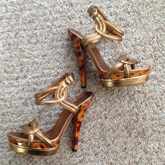 $1290 runway gucci orchid tortoise bronze heel 6