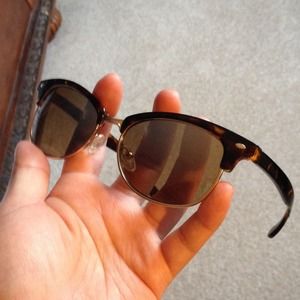Sunglasses lot. F21, CC