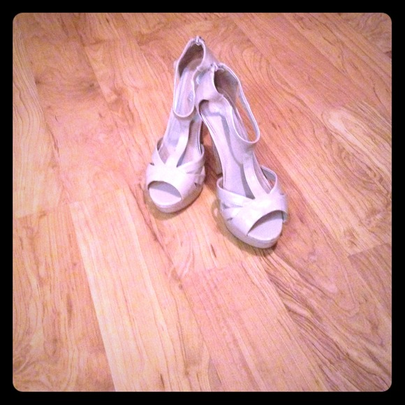 Nude zip heels
