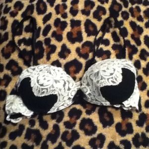 Black lace D&G bra