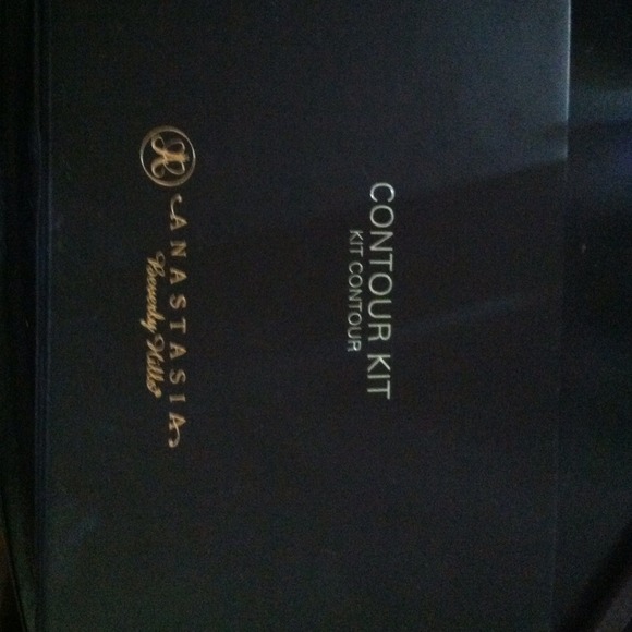 💎For Alina 💎Anastasia Beverly Hills Contour Kit