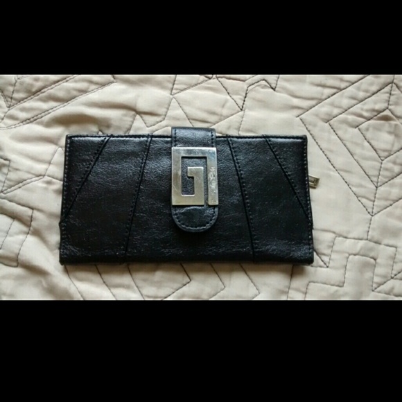 Guess Wallet