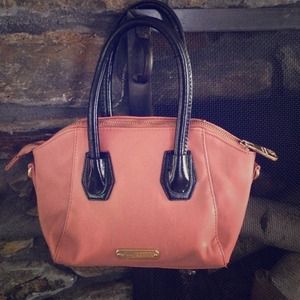 *REDUCED* Pink and black Steve Madden purse