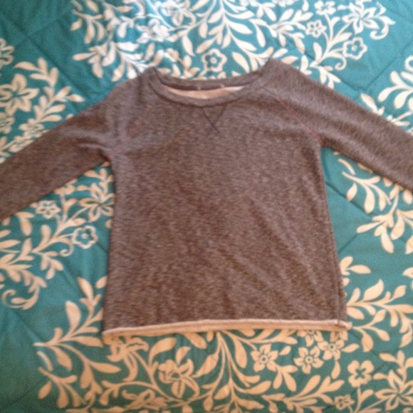 3/4 length Sleeved Sweatshirt