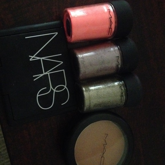 Nars blush mac blush and 3 pigments! Offers please