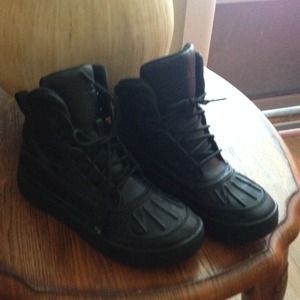 Nike kgb boots!!!Back2school!!!