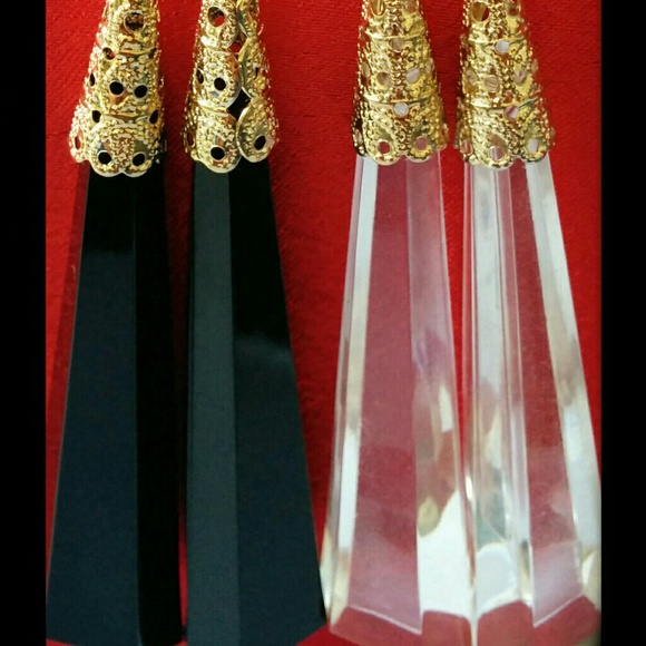 Jewelry - BLACK OR CRYSTAL WHITE EARRINGS OR NECKLACE