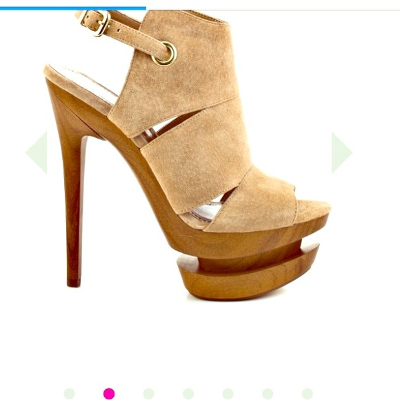 Jessica Simpson Cat NIB