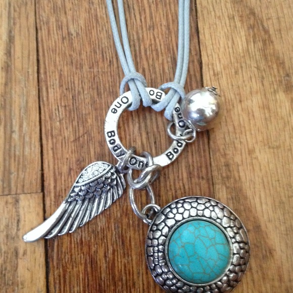 Turquoise necklace - Picture 2 of 2