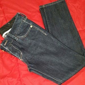 Slim fitting dark Jeans