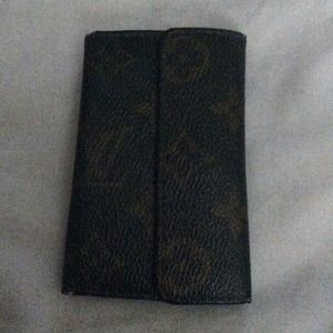 Authentic Louis Vuitton key holder.