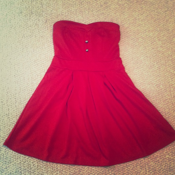 Strapless red dress