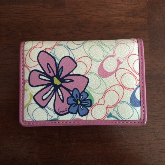❌SOLD❌ @aolivari34 💯% Coach Credit Card Case