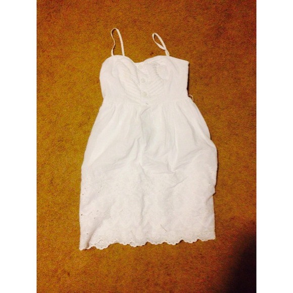 Charlotte Russe Dresses & Skirts - Charlotte Russe white sun dress