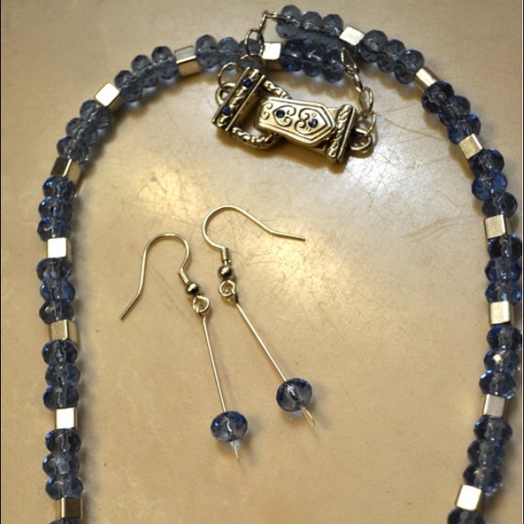 🔻SOLD🔻Light Blue Swarovski  Beaded Set - Picture 2 of 3