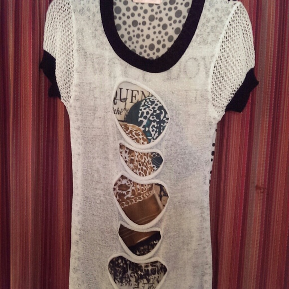 Short sleeve sweater top