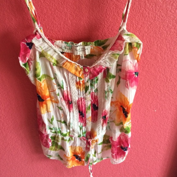 Gilly hicks top