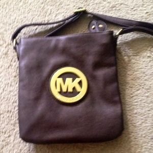 Michael Kors Cross Body New never used Don't miss!