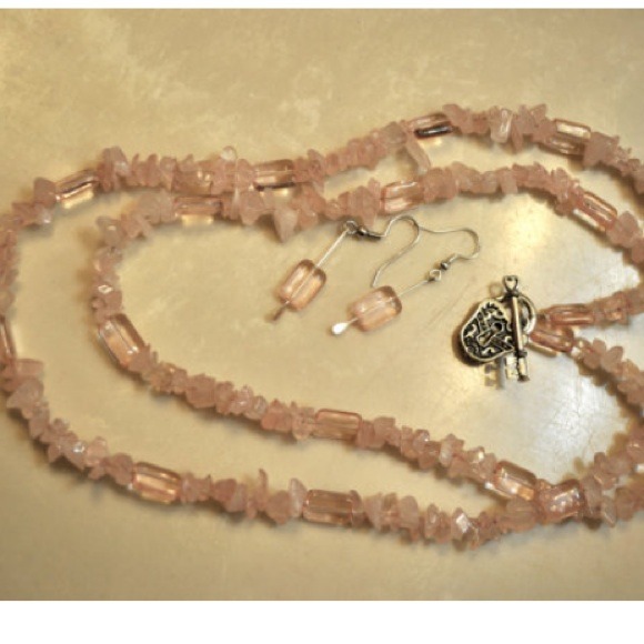 SOLD-Light Pink Quartz Neckace Set - Picture 3 of 3