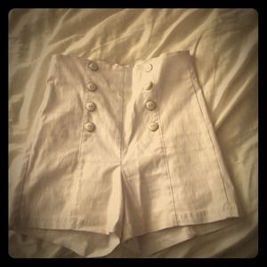 Super High Waisted White Shorts!