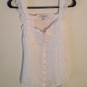 White sleeveless Button-up shirt