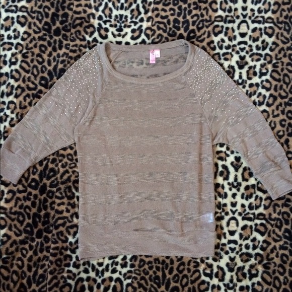 ❌BUNDLED❌ Gray Sweater with Sparkles on Shoulder