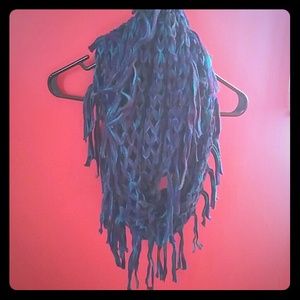 Miss woven scarf
