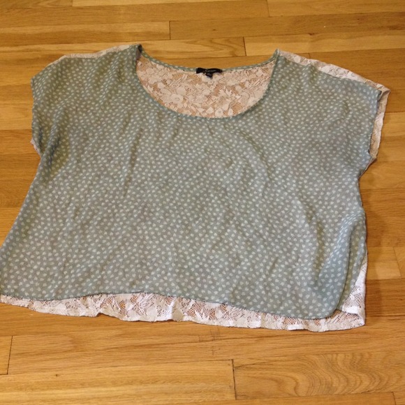 Green lace blouse - Picture 1 of 1