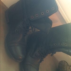 STEVE MADDEN TROOPA COMBAT BOOTS