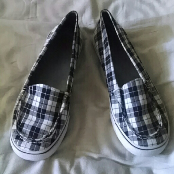 Black & white checker shoes