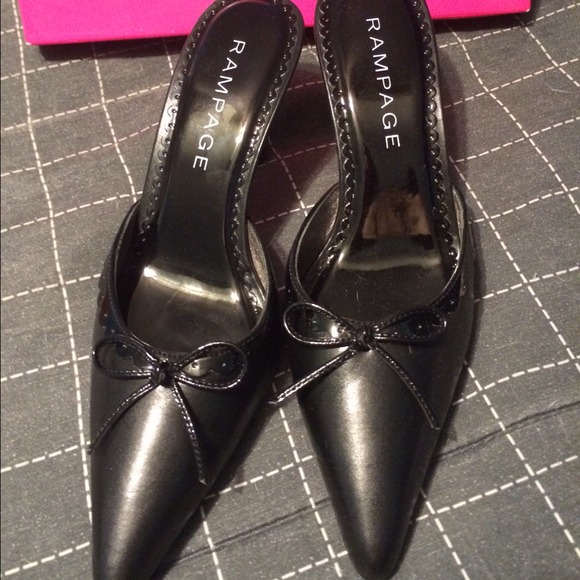 Slip on black kitten heels