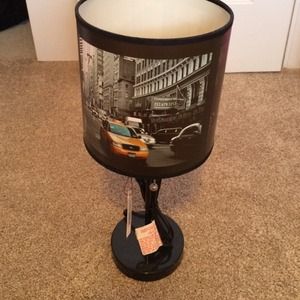 New York themed lamp! Great for dorm or apartment!